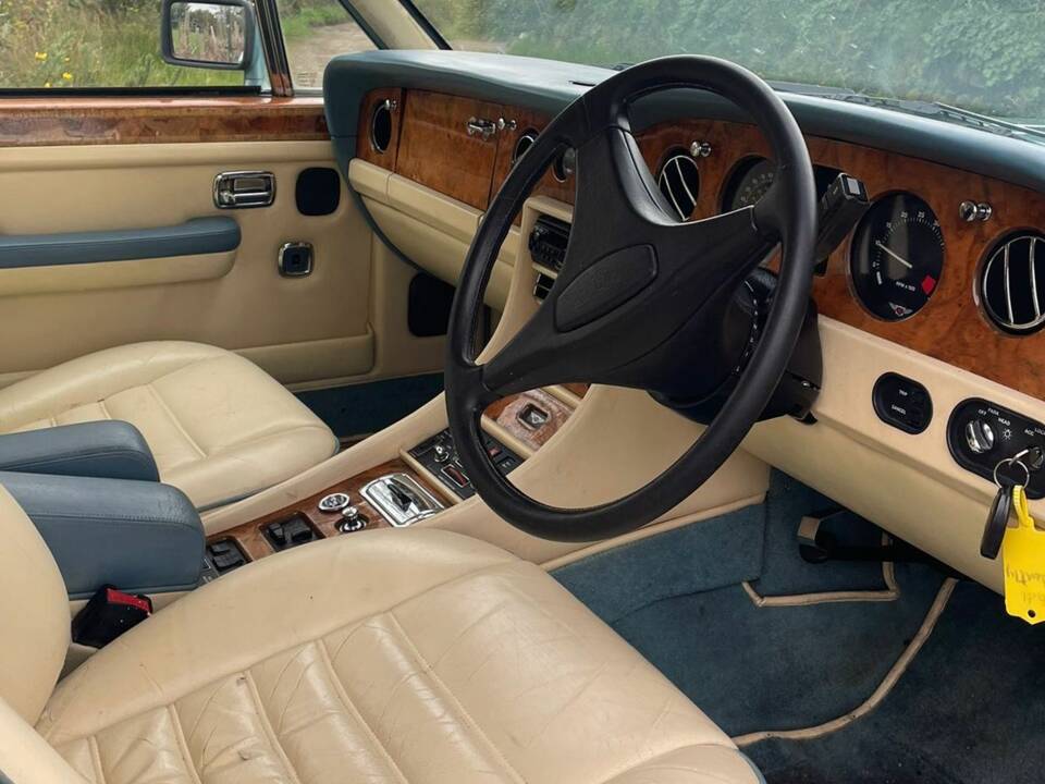 Image 2/10 of Bentley Turbo R (1990)