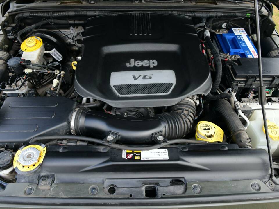 Bild 27/50 von Jeep Wrangler 2.8 CRD (2015)