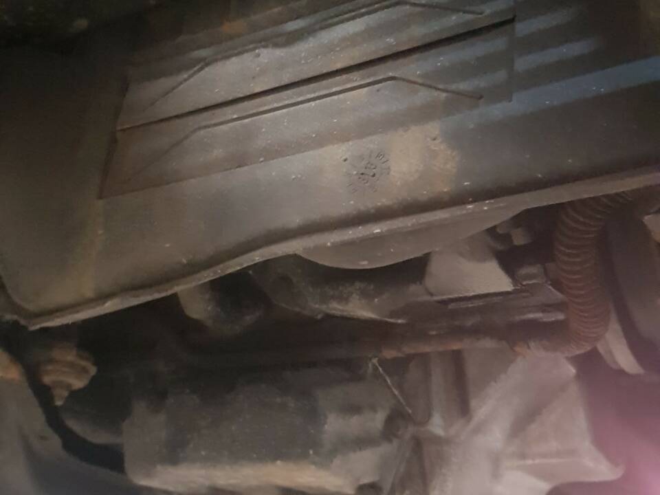 Bild 55/60 von Mercedes-Benz 300 SDL (1987)