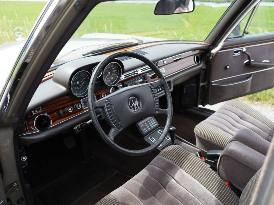 Afbeelding 66/89 van Mercedes-Benz 300 SEL 6.3 (1972)