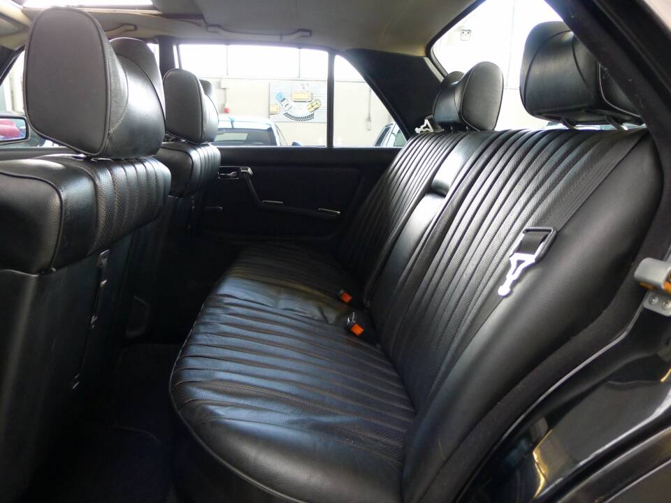 Image 24/44 of Mercedes-Benz 280 (1978)