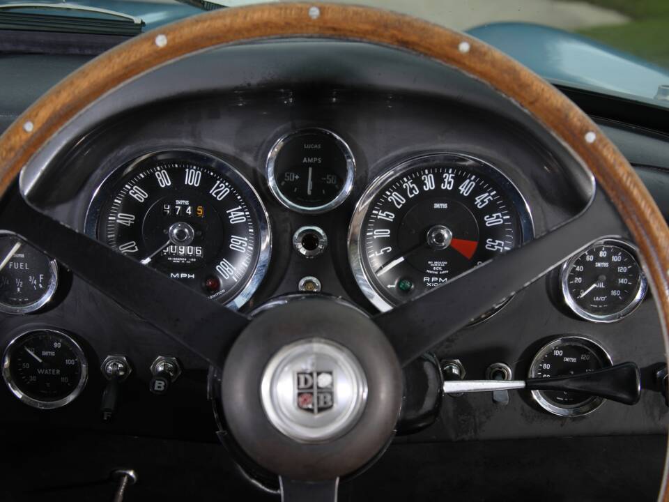 Imagen 23/31 de Aston Martin DB 6 (1968)