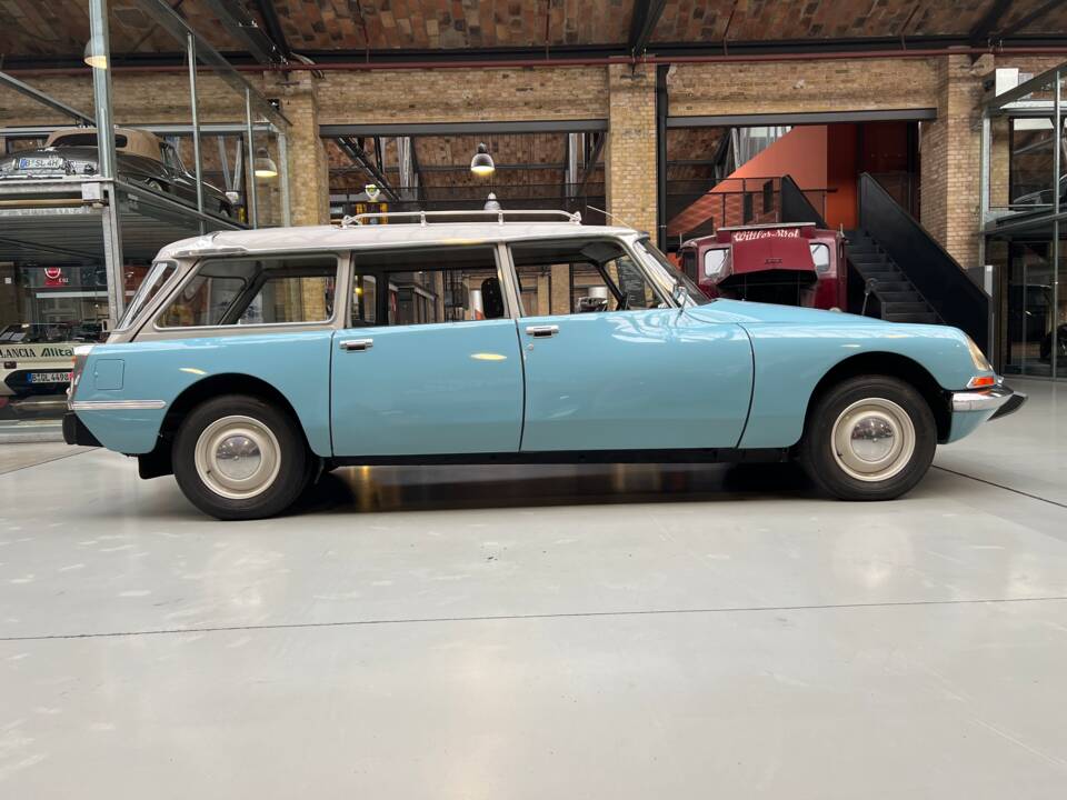 Image 5/32 de Citroën DS 20 Commerciale (1973)