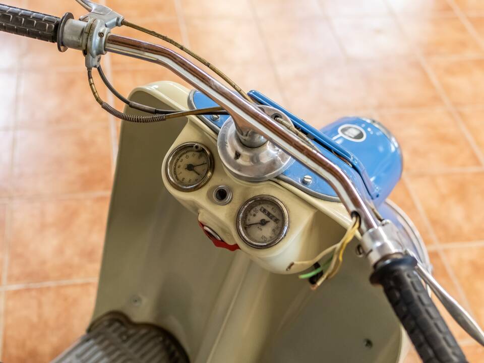 Bild 10/11 von Heinkel Tourist 102 A1 (1955)