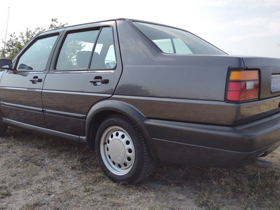 Immagine 3/15 di Volkswagen Jetta II   1.6 (1991)