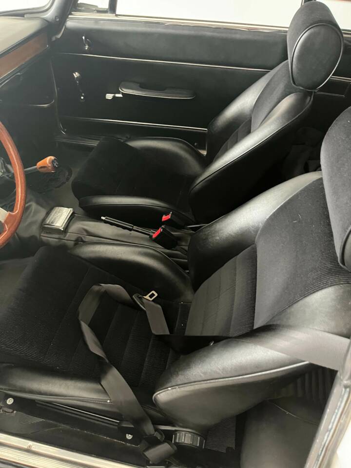 Bild 5/7 von Alfa Romeo Giulia GT 1300 Junior (1972)