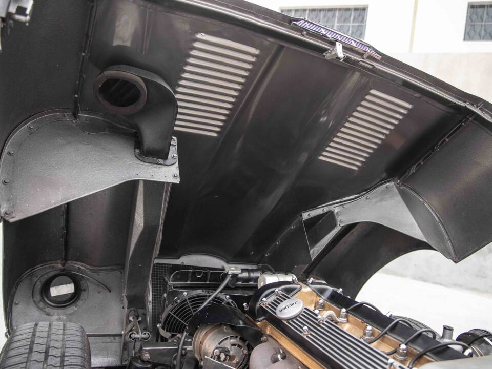 Immagine 78/88 di Jaguar E-Type (2+2) (1968)