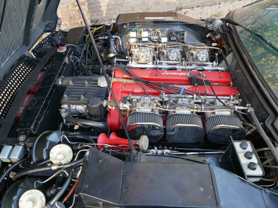 Bild 48/50 von Lamborghini Espada 400 GT (1973)