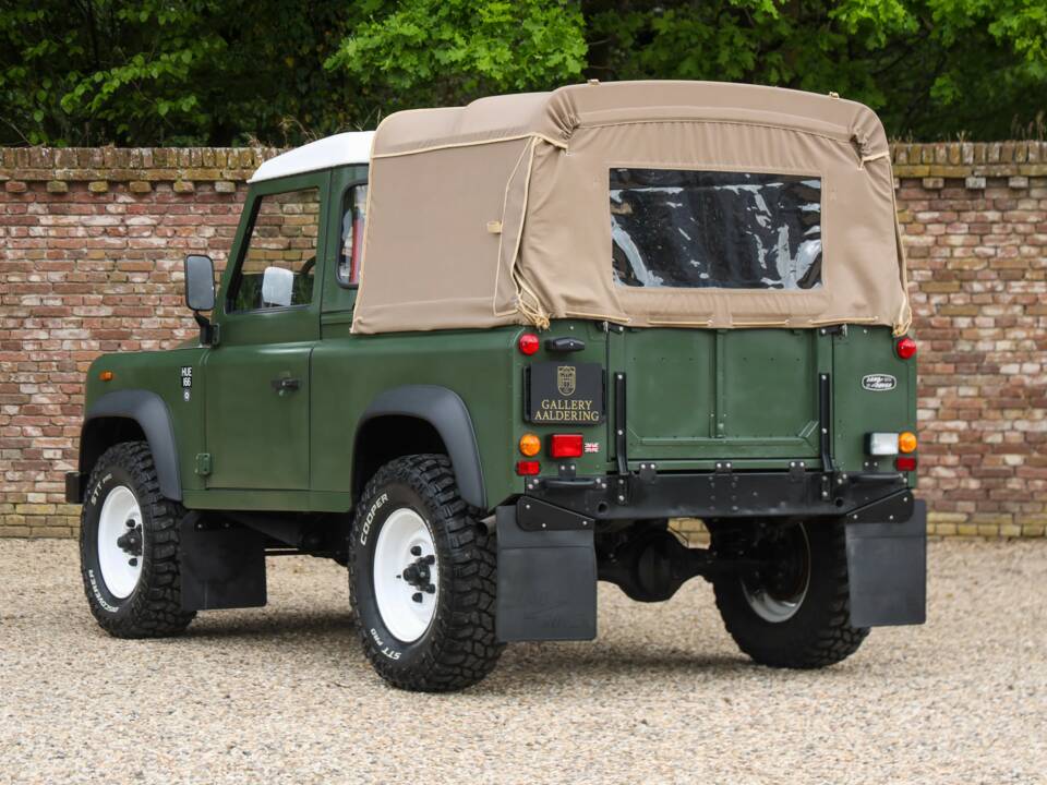 Immagine 2/50 di Land Rover 90 (1990)