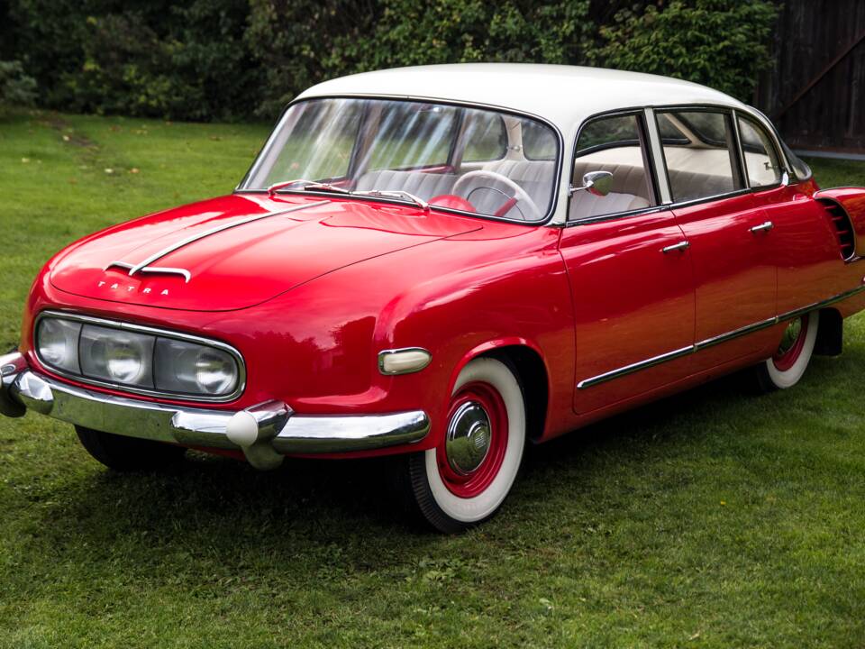 Image 1/34 of Tatra 603 Tatraplan (1957)