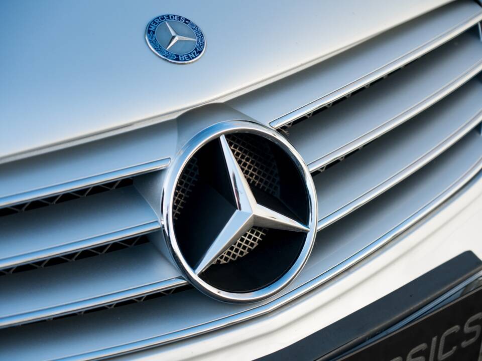 Image 42/51 of Mercedes-Benz SL 65 AMG (2007)