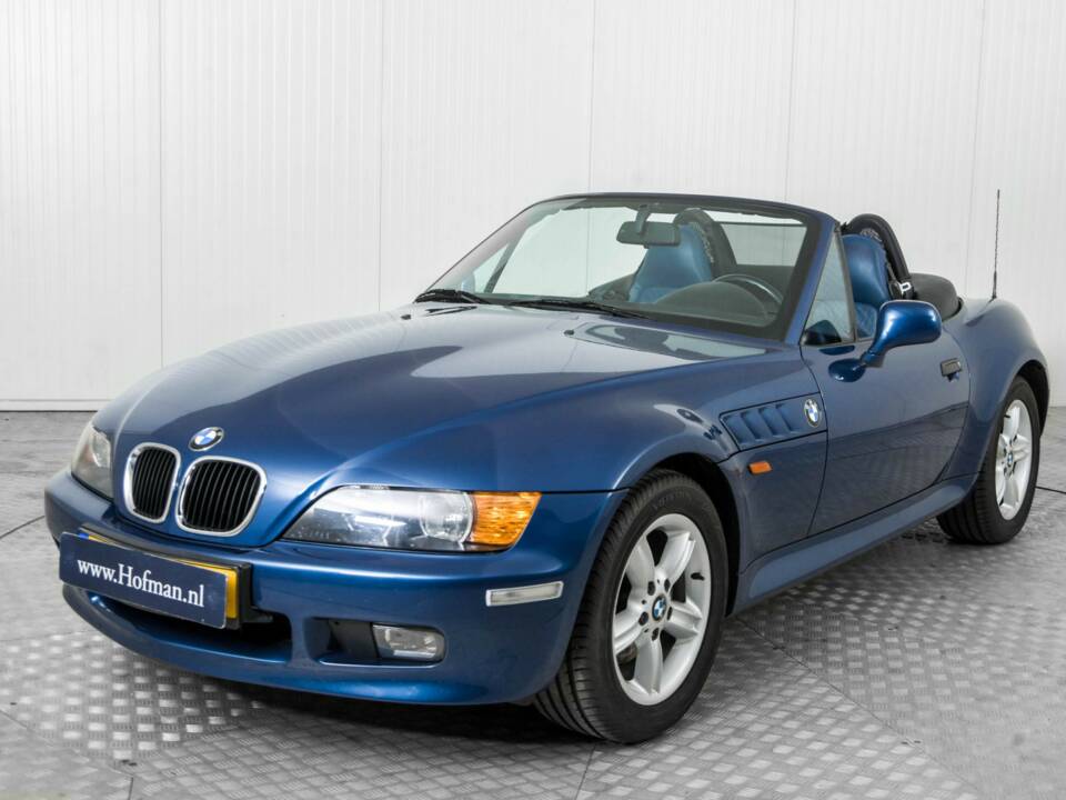 Bild 18/50 von BMW Z3 1.9i (2000)