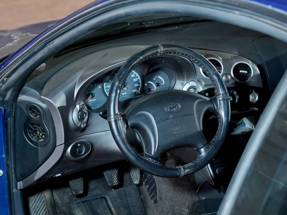 Bild 34/43 von Hyundai Coupé 2.0 (2000)