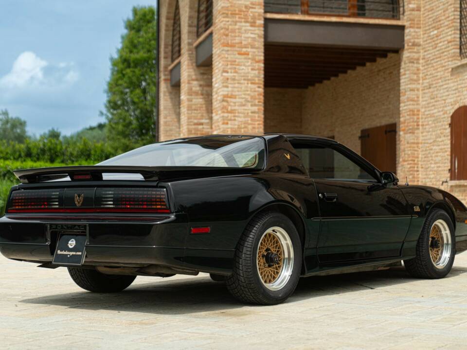 Obraz 7/50 pojazdu Pontiac Firebird TransAm (1989)