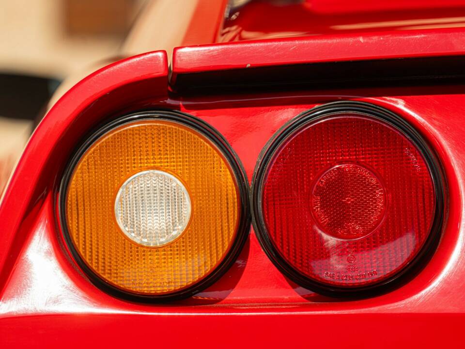 Afbeelding 43/50 van Ferrari 208 GTS Turbo (1986)