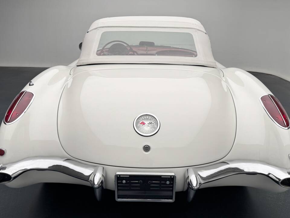 Image 6/19 of Chevrolet Corvette (1959)