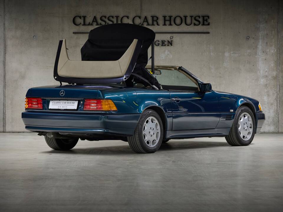 Image 19/100 de Mercedes-Benz SL 280 (1995)