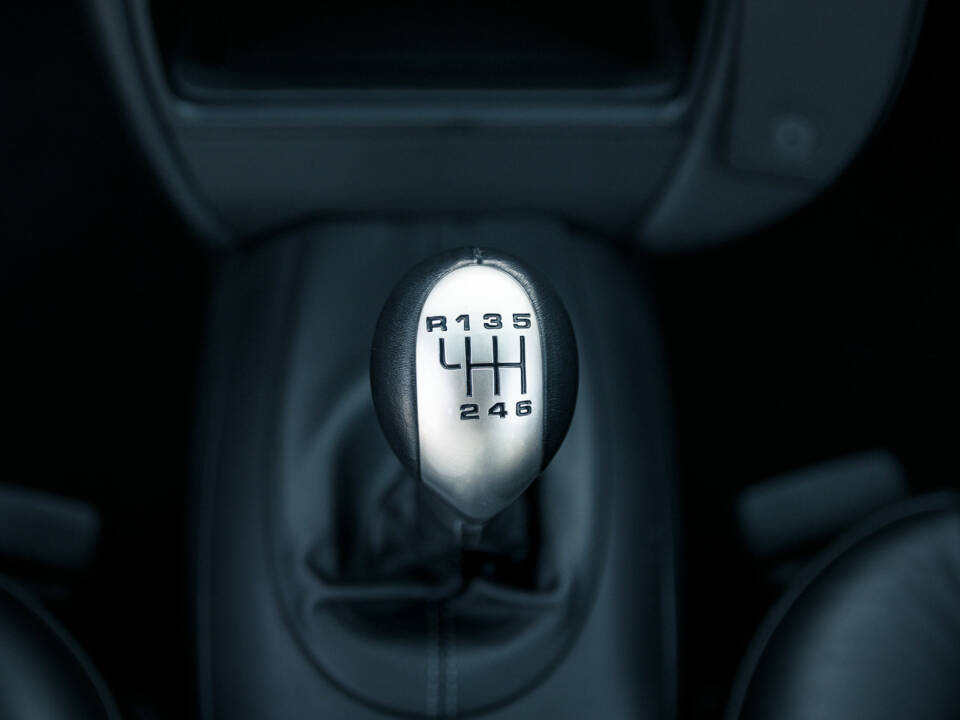 Image 40/51 of Porsche 911 GT2 (2001)