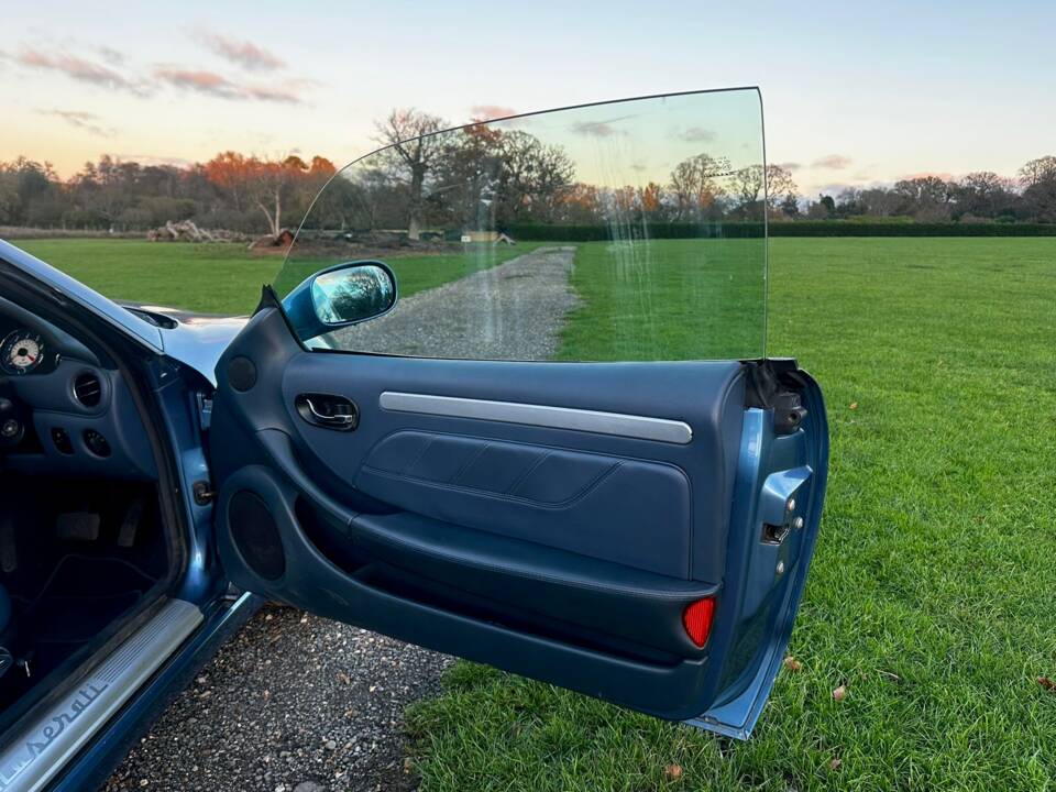 Bild 22/44 von Maserati 4200 Cambiocorsa (2005)