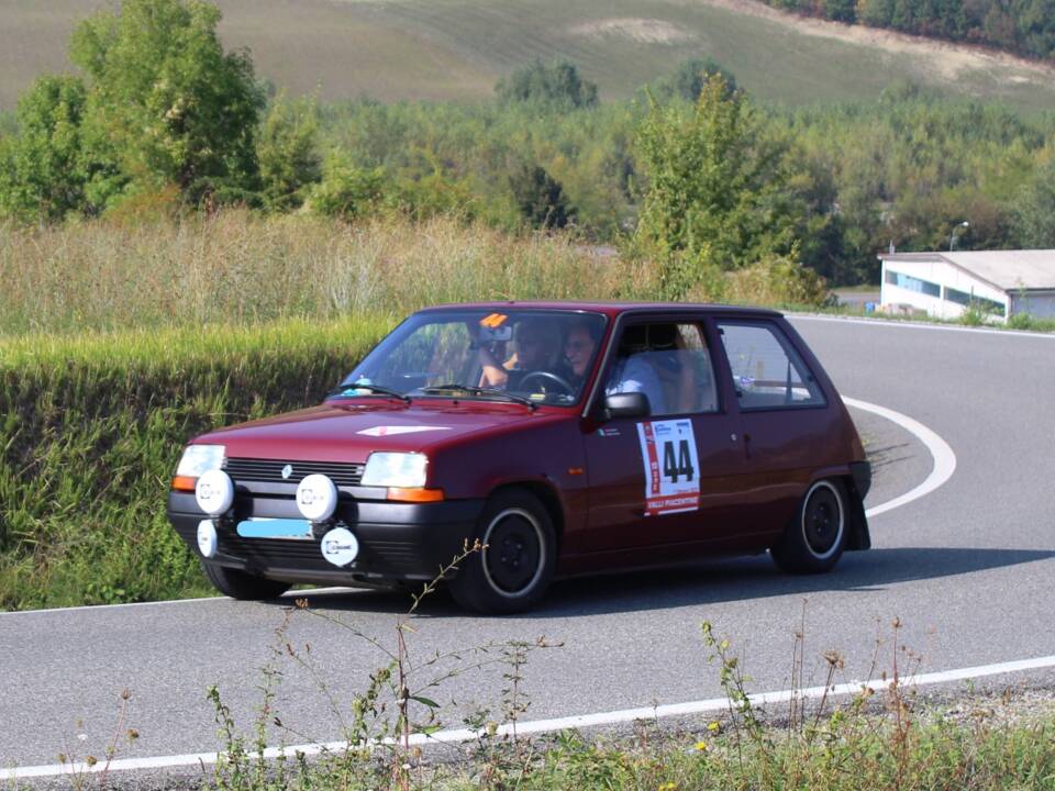 Immagine 2/8 di Renault Super 5 GTL (1986)