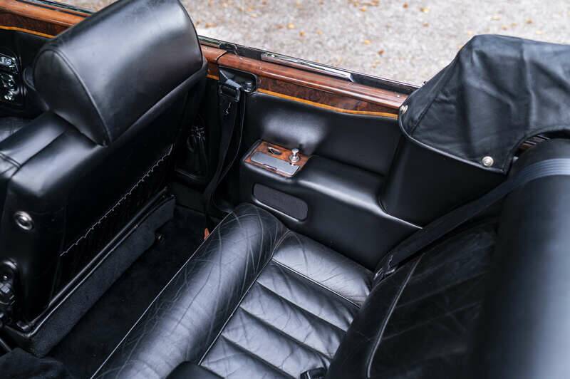 Image 30/37 of Bentley Corniche I (1978)