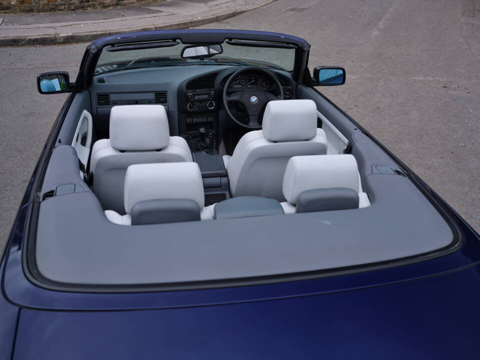 Image 48/50 de BMW 328i (1995)