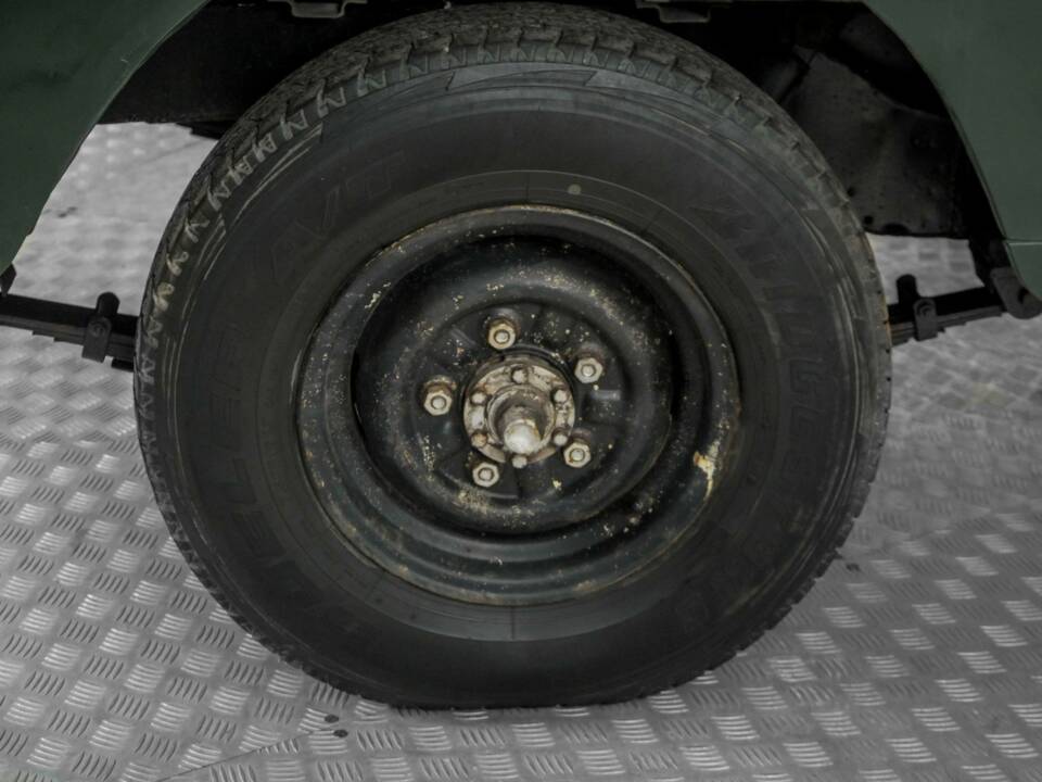 Image 31/50 of Land Rover 109 (1978)