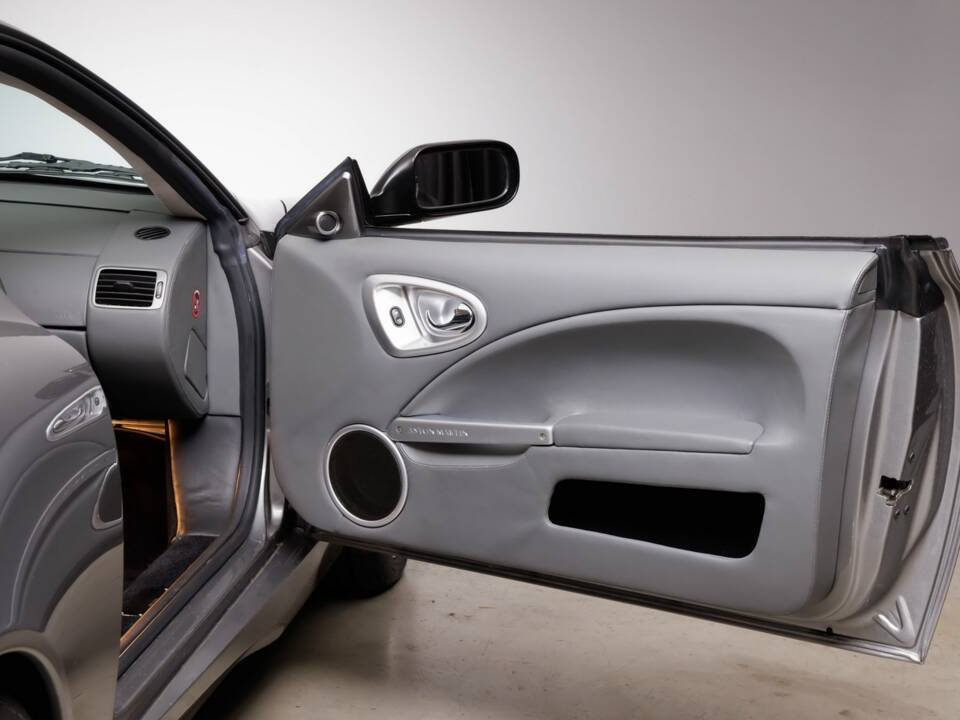 Bild 17/29 von Aston Martin V12 Vanquish (2001)