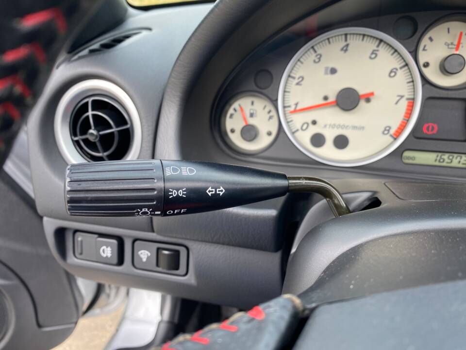 Afbeelding 21/63 van Mazda MX-5 1.6 (2004)