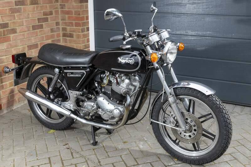 Image 18/30 of Norton Commando 750 Roadster (1972)
