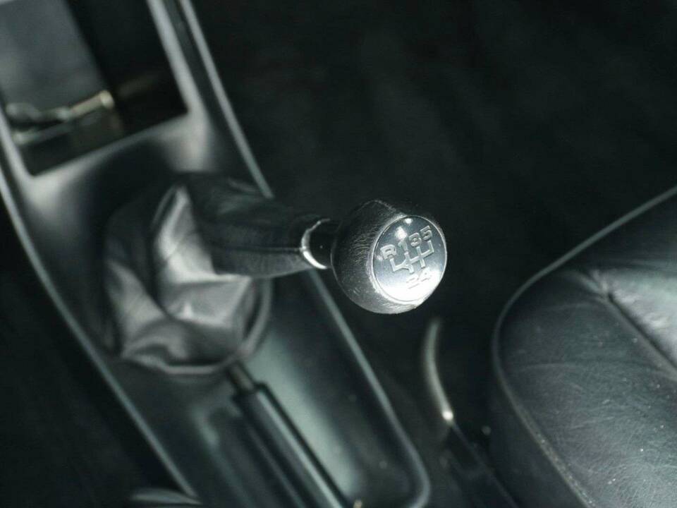 Bild 18/30 von Porsche 911 Carrera 3.2 "25 Jahre 911" (1989)