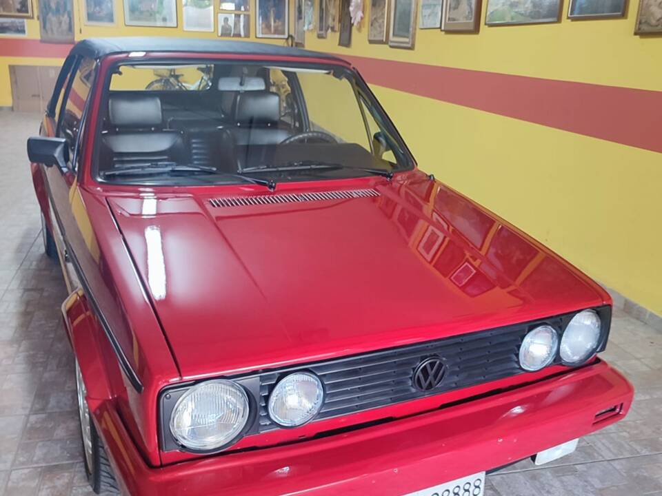 Image 43/55 de Volkswagen Golf Mk I Convertible 1.6 (1990)