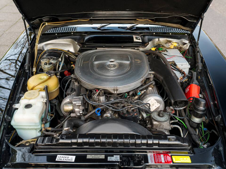 Imagen 28/28 de Mercedes-Benz 380 SL (1985)
