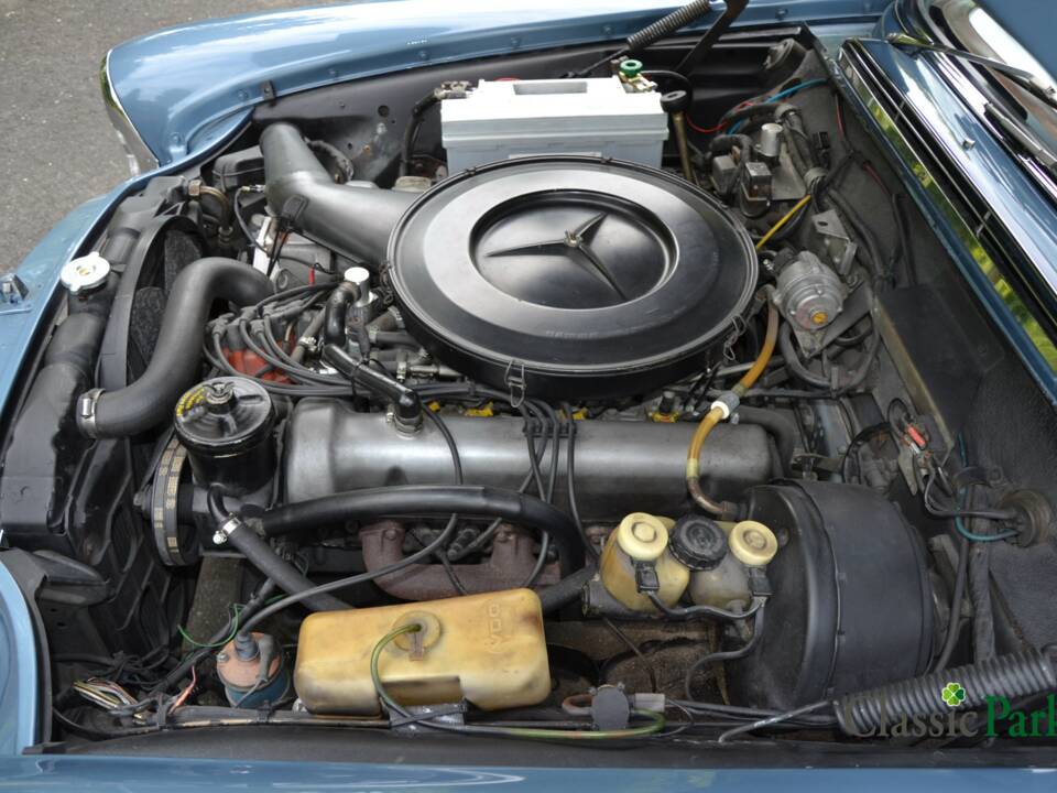 Bild 49/50 von Mercedes-Benz 280 SE 3,5 (1971)