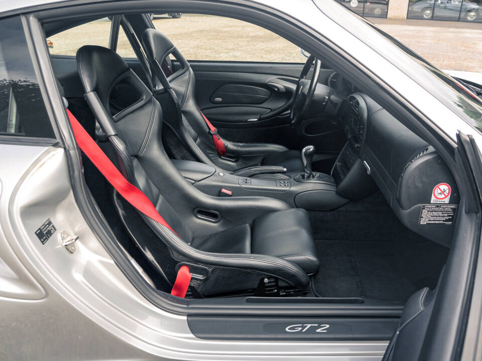 Imagen 36/61 de Porsche 911 GT2 Clubsport (2001)