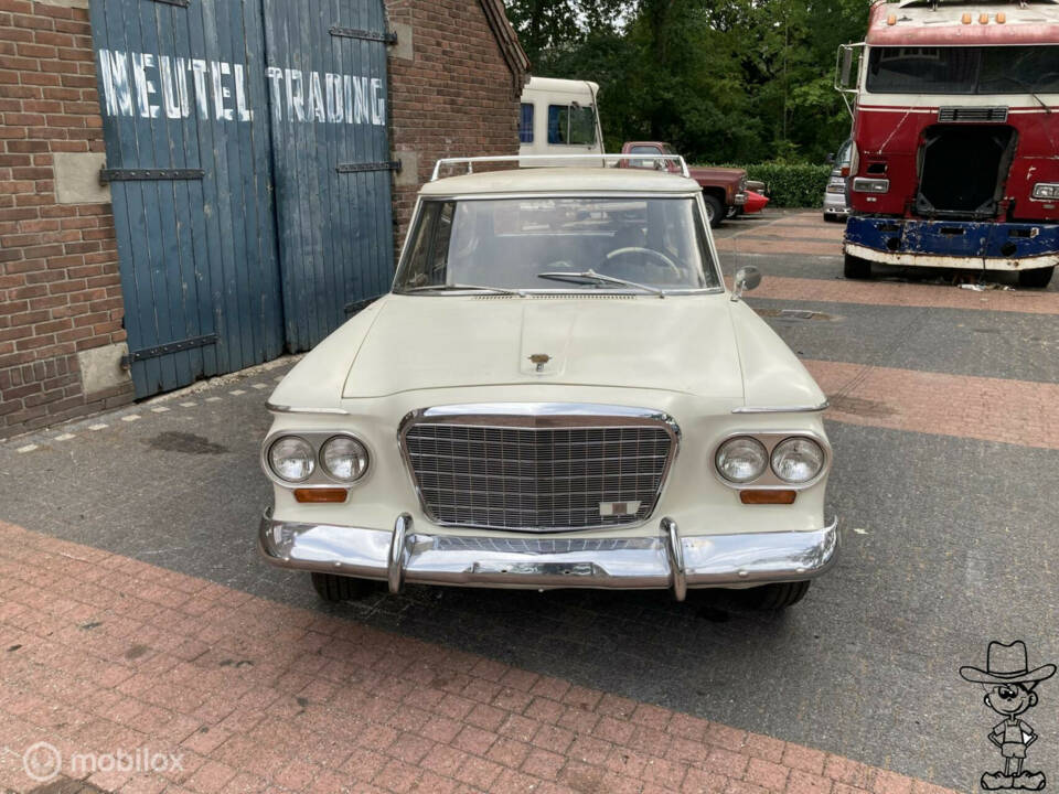 Image 4/40 de Studebaker Wagonaire (1963)