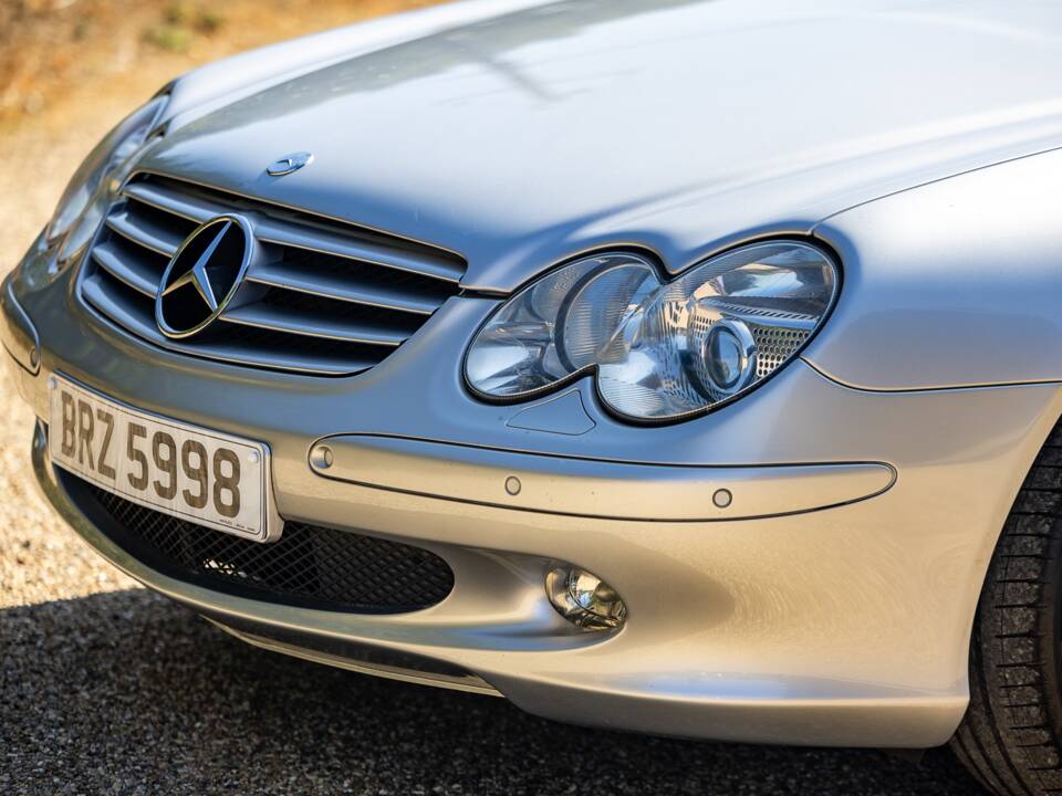 Image 22/50 de Mercedes-Benz SL 500 (2003)