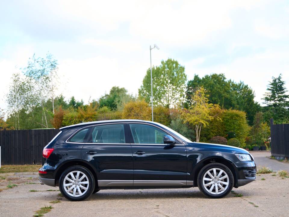 Bild 37/50 von Audi Q5 3.2 FSI (2013)