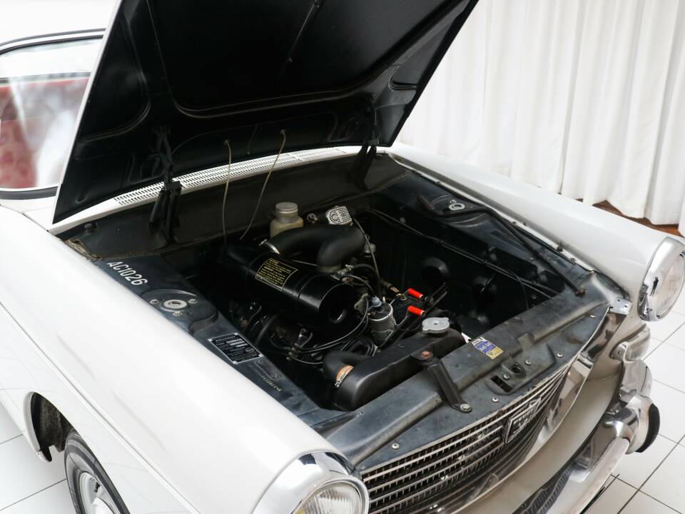 Bild 15/18 von Peugeot 404 (1963)