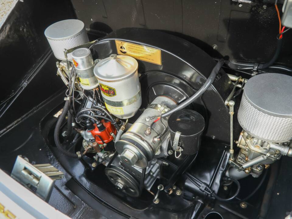 Image 34/50 de Porsche 356 C 1600 (1964)