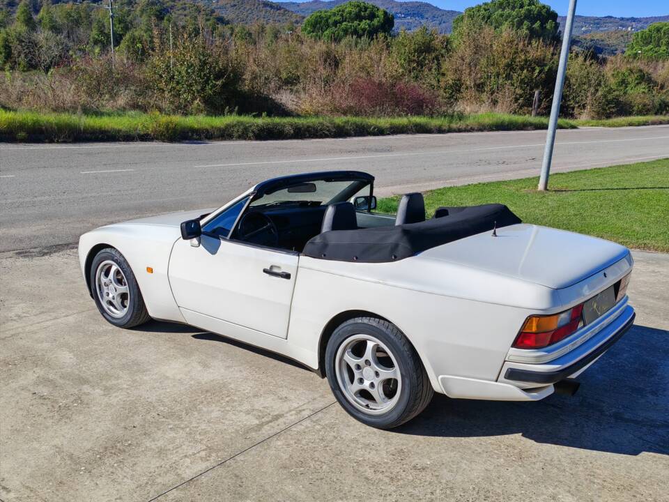 Immagine 4/49 di Porsche 944 S2 (1991)