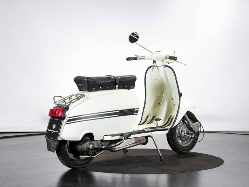 Immagine 4/45 di Innocenti Lambretta 150 DL (1970)