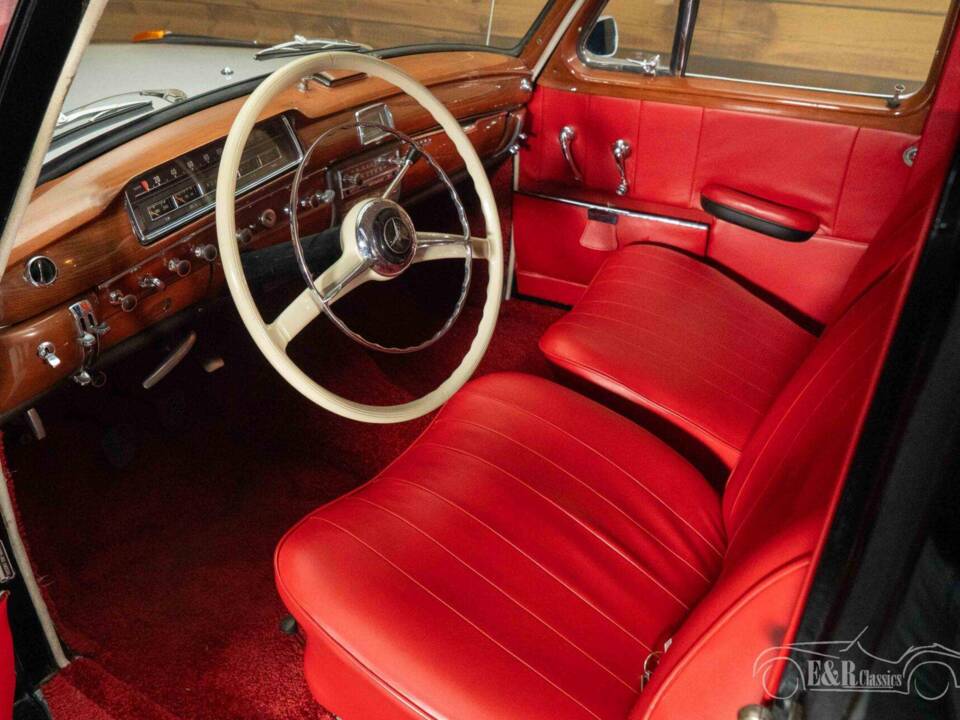 Image 14/19 de Mercedes-Benz 220 a (1955)