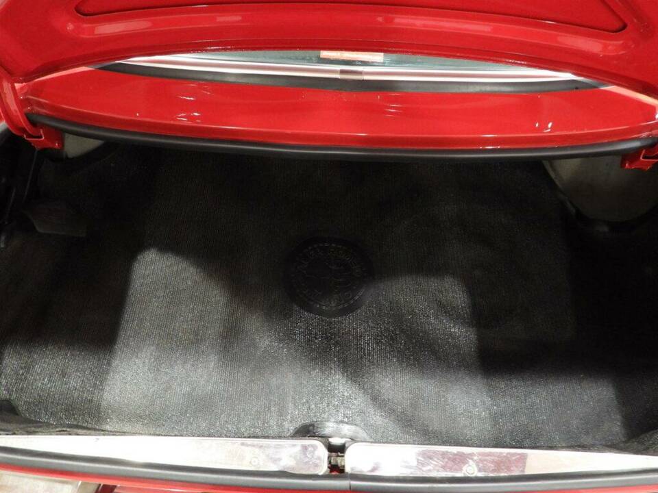 Image 9/14 of Alfa Romeo 2000 GT Veloce (1974)