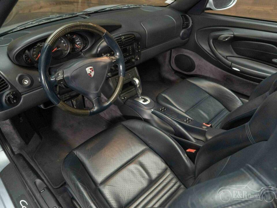 Immagine 12/19 di Porsche 911 Carrera 4 (2001)