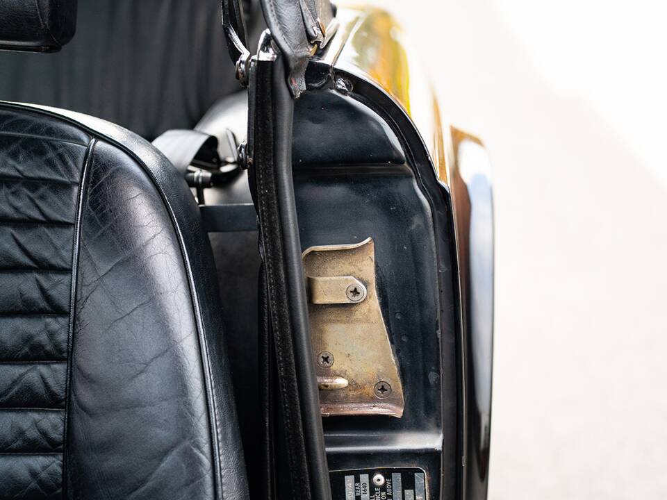 Immagine 21/36 di Triumph TR 6 (1974)