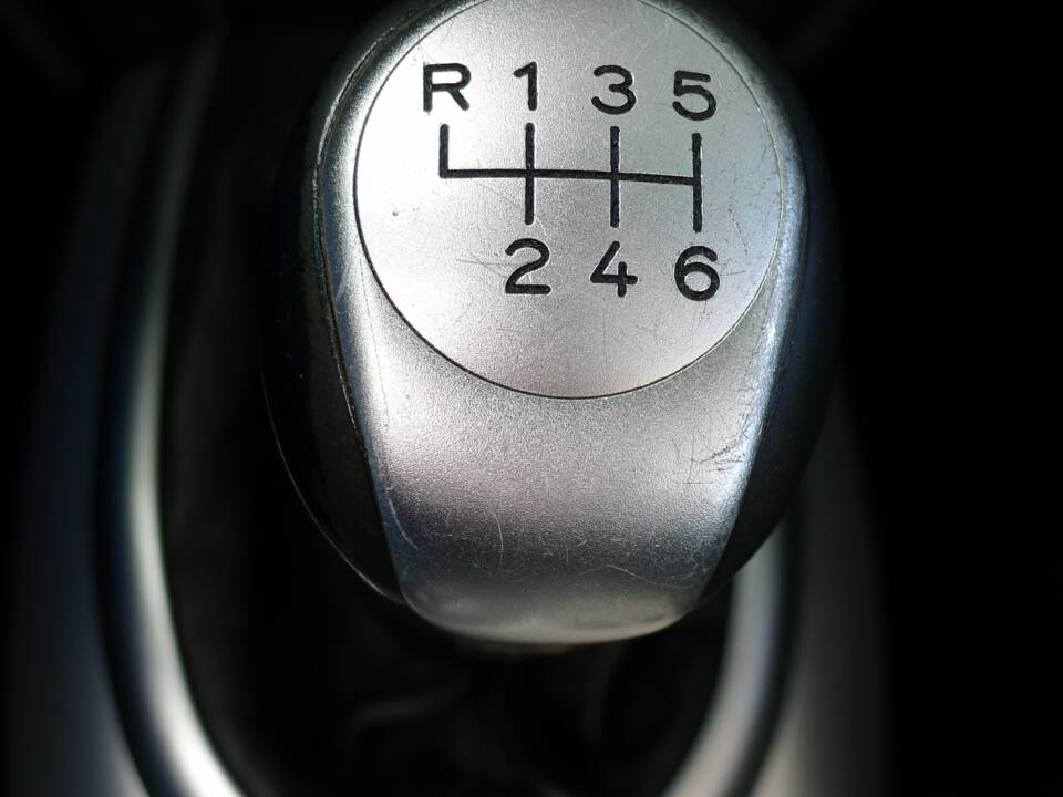 Image 7/41 of Porsche 911 Carrera 4S (2004)