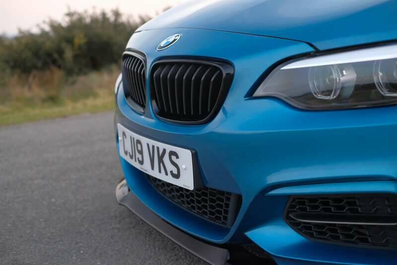 Bild 31/50 von BMW M235i (2019)