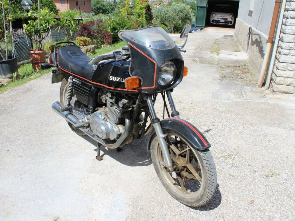 Image 5/14 of Suzuki DUMMY (1982)