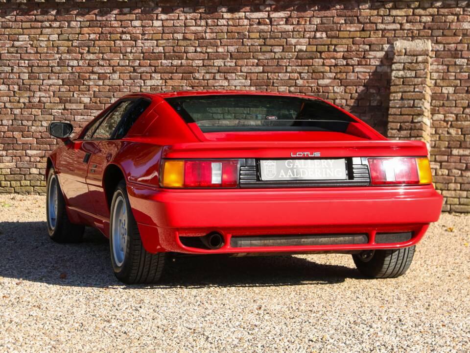 Image 47/50 of Lotus Esprit SE (1992)